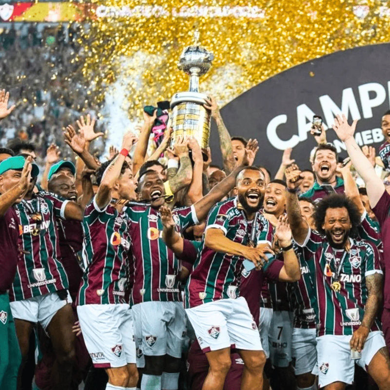 Quadro de Medalhas Fluzão Multicampeão 2023 Libertadores e Carioca Moldura de Madeira 33x33cm + *BRINDE 1x Caneca* - EDIÇÃO LIMITADA